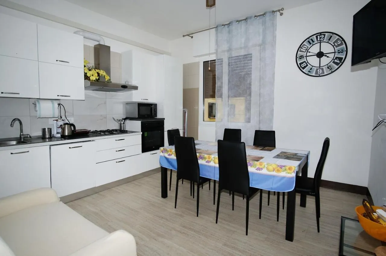 Bologna Dream Apartments 0*,